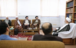 آیت‌الله العظمی مکارم شیرازی:

حجاج ایرانی به مقدسات کشور میزبان احترام بگذارند 2
