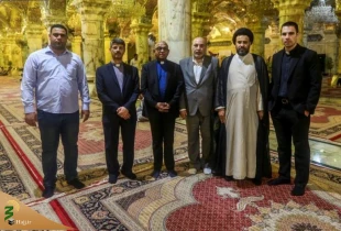 یک هیئت مسیحی به زیارت حرم امیرالمومنین(ع) مشرف شد 4