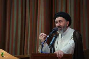 معاون فرهنگی بعثه رهبری:

یاری رسانی به حجاج، بیش از دیگران موجب تقرب الی الله می شود 3