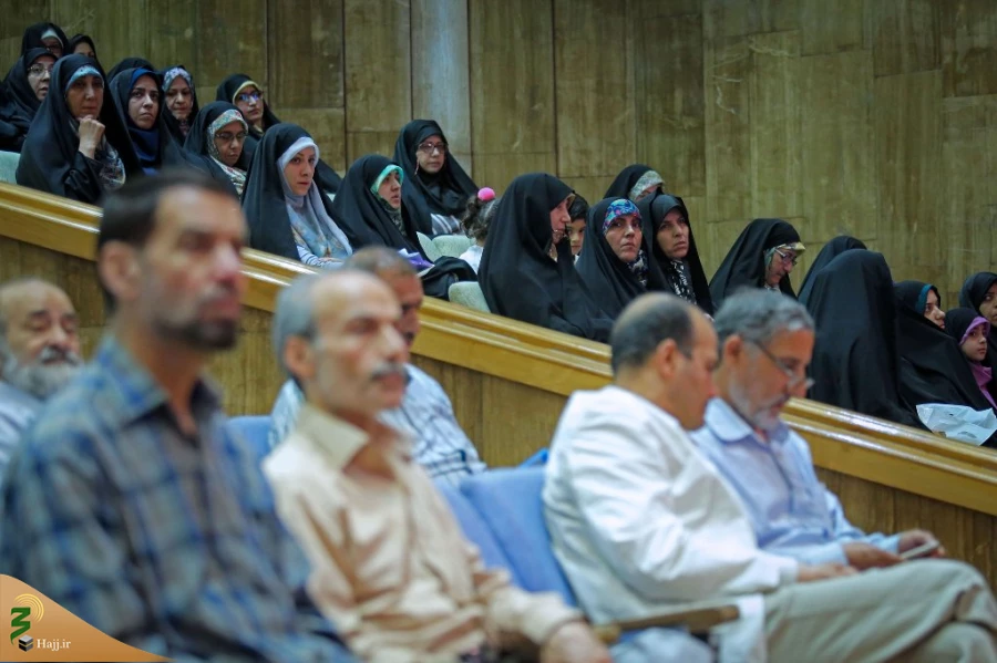 معاون فرهنگی بعثه رهبری:

یاری رسانی به حجاج، بیش از دیگران موجب تقرب الی الله می شود 6