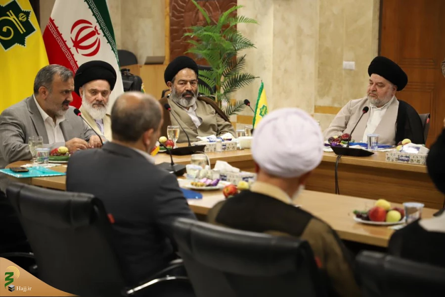 آقای رشیدیان:

مقدمات صدور ویزای حج 98 از امروز آغاز می‌شود 3