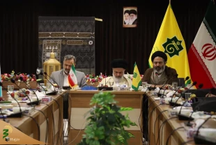 با حضور نماینده ولی‌فقیه و رئیس سازمان حج؛

جلسه هم‌اندیشی نمایندگان دفاتر مراجع تقلید در قم برگزار شد 2