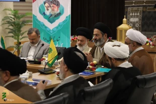با حضور نماینده ولی‌فقیه و رئیس سازمان حج؛

جلسه هم‌اندیشی نمایندگان دفاتر مراجع تقلید در قم برگزار شد 2