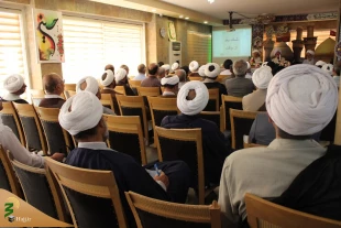 مسئول بعثه مقام معظم رهبری در عراق:

در خدمت رسانی به زوّار باید سنگ تمام گذاشته شود  7