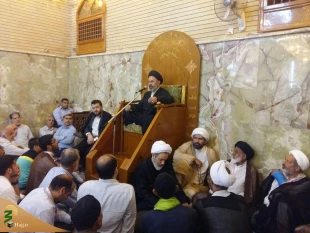خطیب بعثه رهبری در نجف:
اطاعت از امام لازم و واجب است.
 2