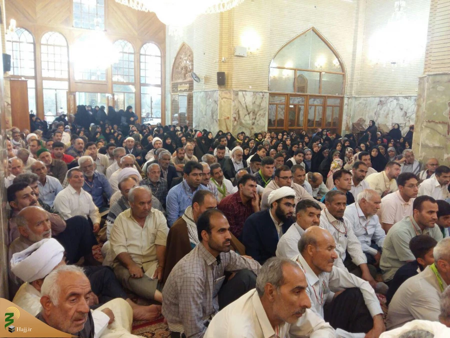 خطیب بعثه رهبری در نجف:
اطاعت از امام لازم و واجب است.
 3