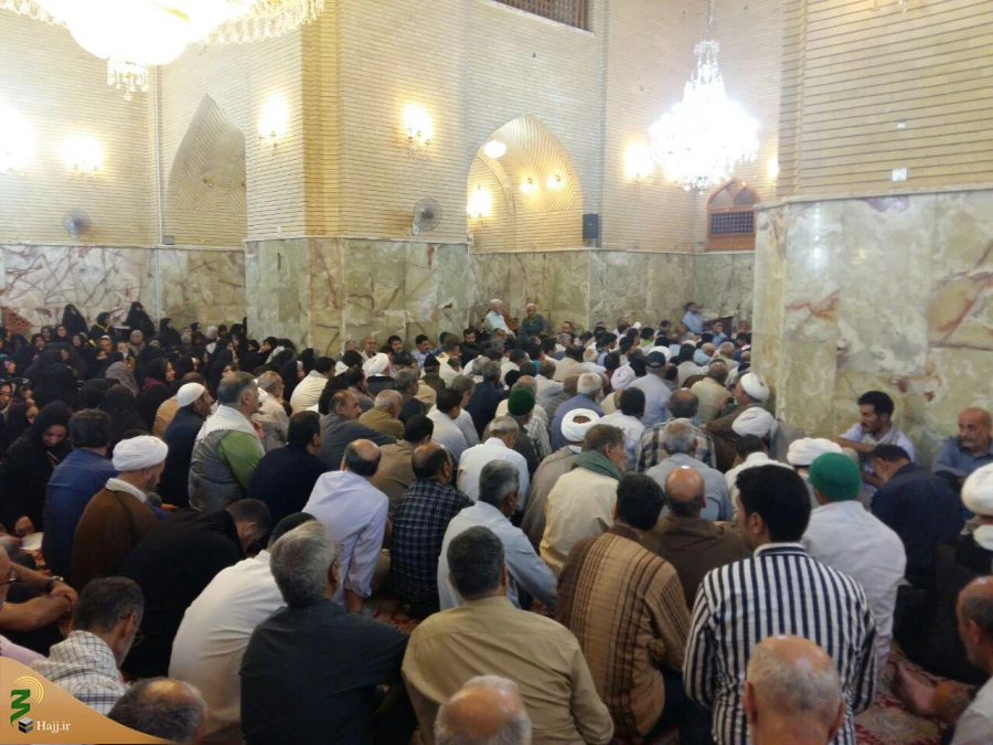 خطیب بعثه رهبری در نجف:
اطاعت از امام لازم و واجب است.
 5