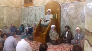 خطیب بعثه مقام معظم رهبری در نجف اشرف:
مهمتر از حضور فیزیکی و قرب جسمی و ظاهری، قرب باطنی و روحی و نفسی است.  4