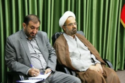 نماینده ولی فقیه در خراسان رضوی در دیدار کارگزاران اهل سنت حج 98 : 



حج یک فرصت ارزشمند برای ارتباط با مسلمانان دنیاست 
 2