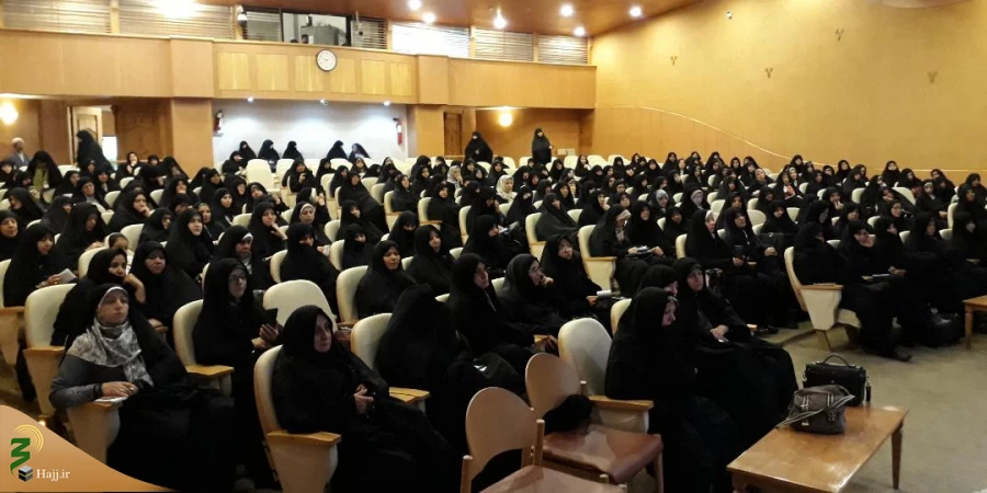 همایش توجیهی وتخصصی بانوان حج گذار خراسانی برگزار شد  6
