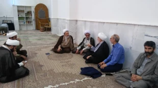 آیت الله جواهری برای سلامتی زائران و اعتلای جمهوری اسلامی ایران دعا نمودند. 2