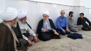 آیت الله جواهری برای سلامتی زائران و اعتلای جمهوری اسلامی ایران دعا نمودند. 4