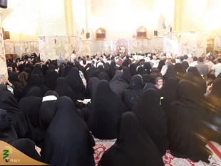 خطیب بعثه مقام معظم رهبری در نجف اشرف:

همه به قصد زیارت آمده ایم، با هم آمده ایم، ولی هرگز همه در یک سطح بهره نمی بریم و بهره ها متفاوت است. 3