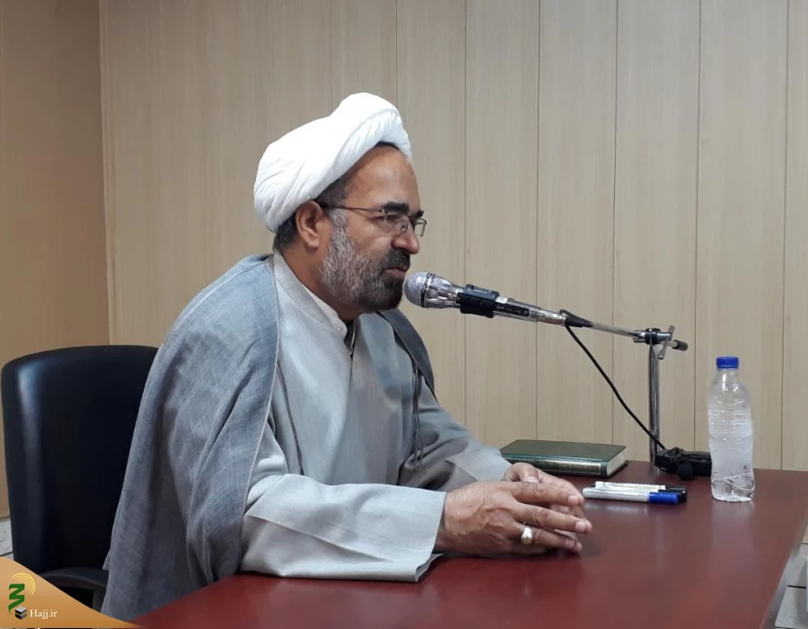 نشست علمی تخصصی مسایل مستحدثه حج روحانیون خراسان برگزار شد  2