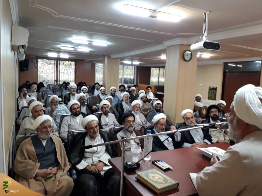 نشست علمی تخصصی مسایل مستحدثه حج روحانیون خراسان برگزار شد  3