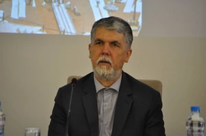 وزیر فرهنگ و ارشاد اسلامی مطرح کرد:

ضرورت توجه به سلامت حجاج با توجه به میانگین سنی، گرمای هوا و زمان سفر