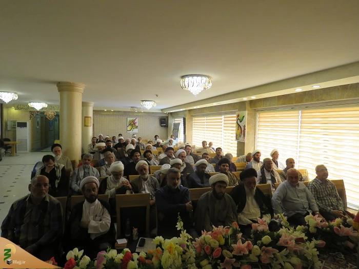 نماینده بعثه رهبری در عراق :

 بزرگترین رسالت زائرین استحکام دوستی بین کشور عراق و ایران است  5