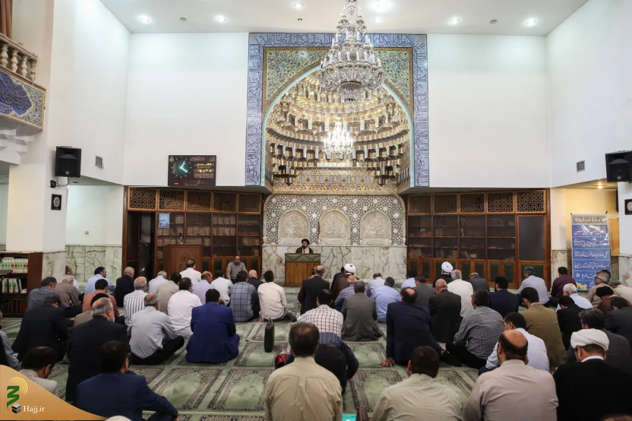 معاون فرهنگی بعثه رهبری:

کبر و منت، موجب تباهی مؤمن می شود 2