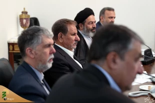 معاون اول رئیس‌جمهور تأکید کرد:

لزوم تلاش،‌ همکاری و هماهنگی همه دستگاه‌ها برای حفظ عزت و کرامت حجاج ایرانی در سرزمین وحی 2