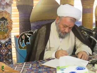 زیارت امام حسین(ع)  باعث بخشیده شدن گناهان می شود. 2