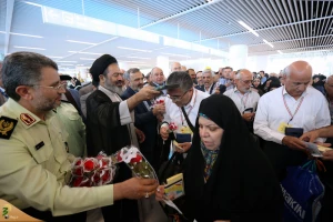 تفویج اول قافلة للحجاج الایرانیین الى المدینة المنورة