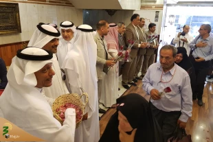 عربستان با گل و شیرینی از کاروان زایران ایرانی استقبال کرد 5