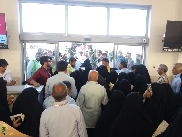 اعزام زائرین حج 98 از یزد 4