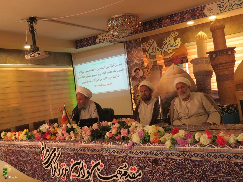مسئول بعثه رهبری در عراق:

زیارت امام‌ حسین دل را نورانی و زندگی را آرامش می بخشد. 4