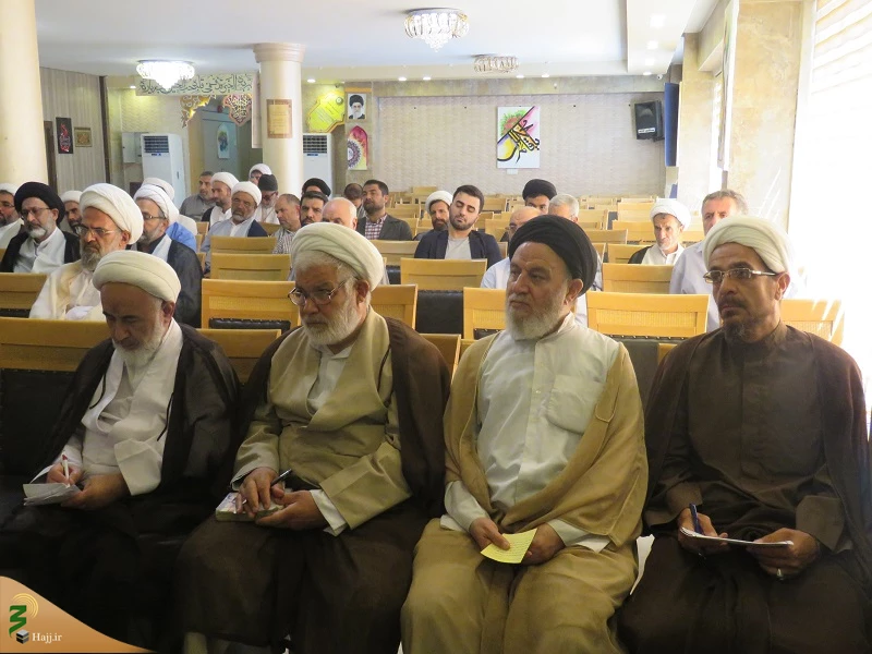 مسئول بعثه رهبری در عراق:

زیارت امام‌ حسین دل را نورانی و زندگی را آرامش می بخشد. 6