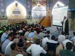 هر روز با حضور زائران برگزار می‌شود؛

روایت‌گری تاریخ عاشورا در خیمه‌گاه حسینی 7