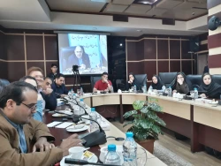 معاون مطبوعاتی و رسانه ای وزارت فرهنگ و ارشاد در مشهد:

هر روز مهربانی اهل بیت (ع) را ترویج کنیم 2