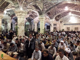 زمزمه دعای کمیل در حرم مطهر امیر المومنین(ع) 5