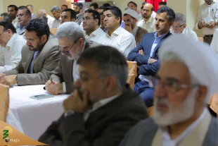 نماینده ولی فقیه در حج و زیارت: 

باید خادم زائر بود نه مستخدم  10