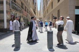 بازدید سرزده سرپرست حجاج ایرانی از محل اقامت زائران در مدینه منوره