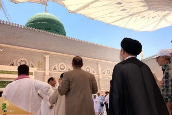 شرکت نماینده ولی فقیه در نمازجماعت مسجدالنبی مدینه منوره 2