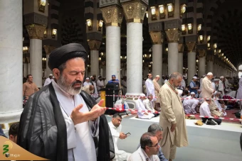 شرکت نماینده ولی فقیه در نمازجماعت مسجدالنبی مدینه منوره 10