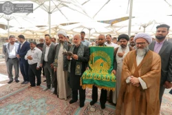 پرچم حرم امام رضا (ع) مهمان زائران حرم حضرت امیرالمومنین (ع) + تصاویر  4
