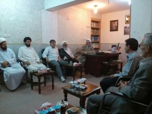 هم اندیشی کارکنان دفتر نمایندگی بعثه مقام معظم رهبری در نجف برگزار شد