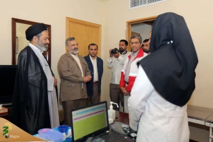 مسؤول بعثة الحج الايرانية يتفقد اللجنة التنفيذية و المستوصفات الطبية