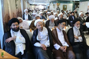 دیدار نماینده ولی فقیه در امور حج وزیارت با روحانیون کاروانهای مستقردرمدینه منوره 7