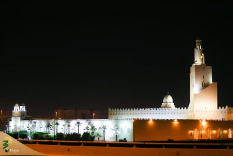 حضورنماینده ولی فقیه در جمع ایرانیان احرام پوش در مسجد شجره 5