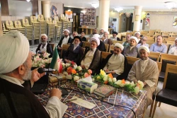 مسئول دفتر نمایندگی بعثه رهبری در عراق:

مراقب باشیم‌ امنیت زیارت کربلا خدشه دار نشود 4