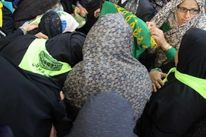 پرچم بارگاه منور رضوی به کربلا رسید