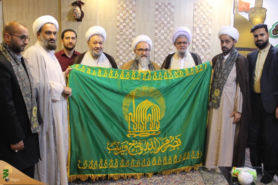 آیت الله حیدری:
پرچم گنبد رضوی نماد اسلام و وحدت اسلامی است 3