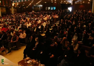 همایش قبل از سفر عتبات دانشگاهیان تهران با حضور پرشور زائران برگزار شد
 3