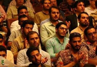 همایش قبل از سفر عتبات دانشگاهیان تهران با حضور پرشور زائران برگزار شد
 8