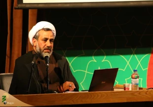 همایش قبل از سفر عتبات دانشگاهیان تهران با حضور پرشور زائران برگزار شد
 15