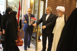 با استقبال نماینده بعثه رهبری در عراق؛

نخستین کاروان دانشجویی عتبات وارد کربلا شد 5
