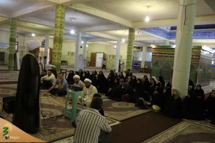 حجت الاسلام والمسمین نجفی روحانی:

دانشجویان زائر الگوی اخلاقی و معرفتی دانشگاهیان باشند 2