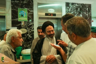 دیدار نماینده ولی فقیه با زائران تهرانی، کرمانی و خراسانی؛

زائرانی یک رنگ؛ با گویش های متفاوت 12